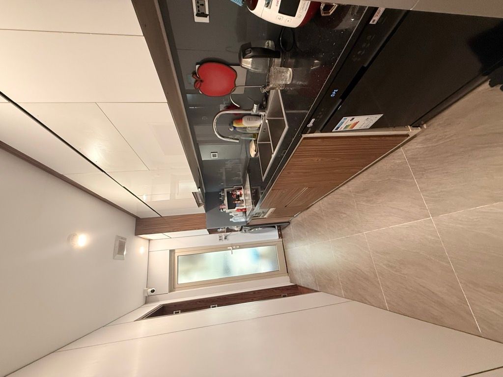 Bán nhà Tân Mai - diện tích 93m2 1 tầng - Căn hộ tầng 26, mặt phố - giá 10,3 tỷ