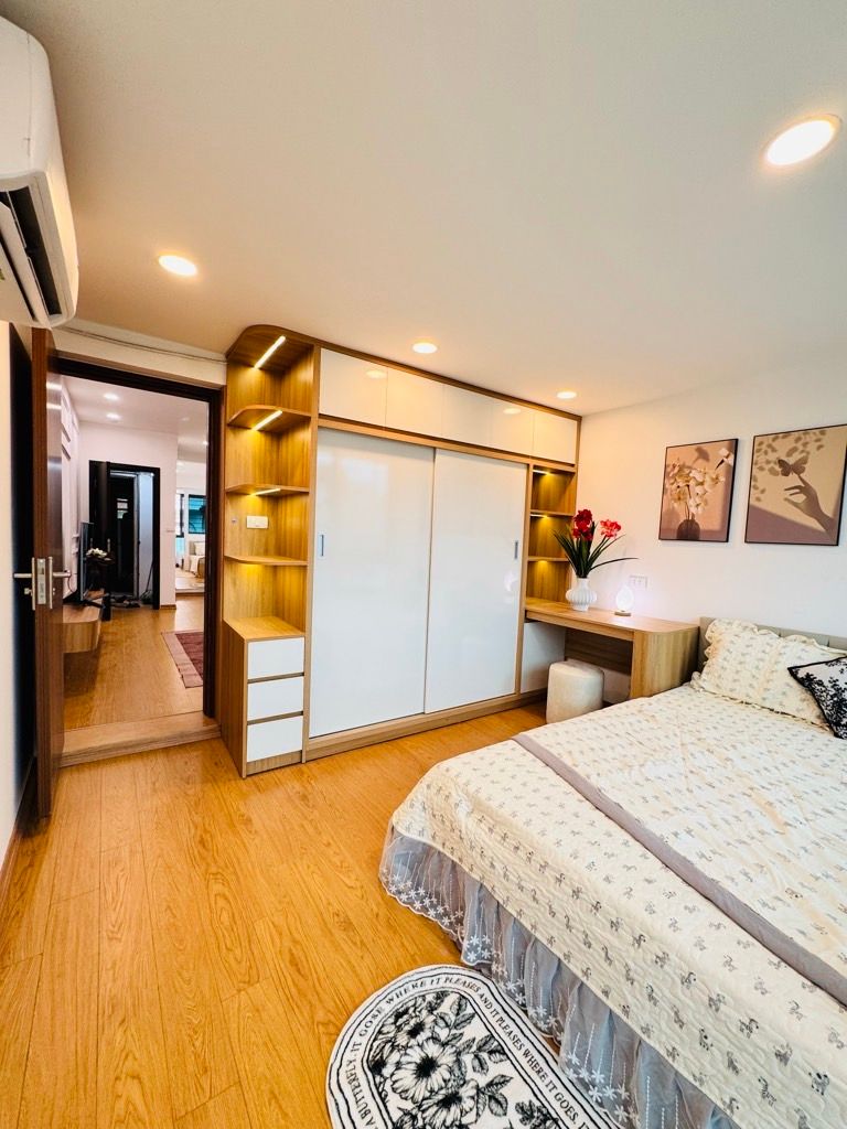 Bán nhà Đại La - diện tích 70m2 1 tầng - Nhà đẹp, sáng, đầy đủ nội thất - giá 3,9 tỷ