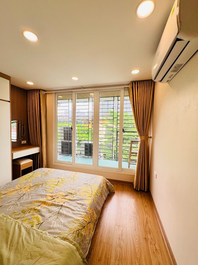 Bán nhà Phố 8/3 - diện tích 50m2 1 tầng - Nhà đẹp, sáng, đầy đủ nội thất - giá 3,3 tỷ