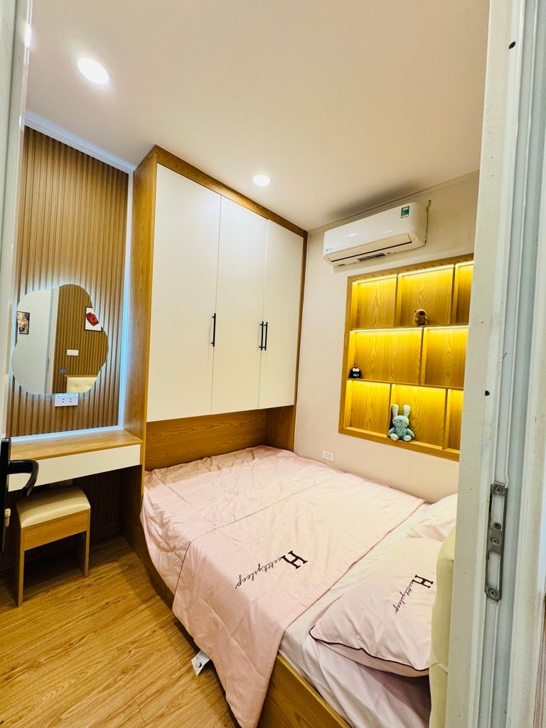 Bán nhà Phố 8/3 - diện tích 50m2 1 tầng - Nhà đẹp, sáng, đầy đủ nội thất - giá 3,3 tỷ