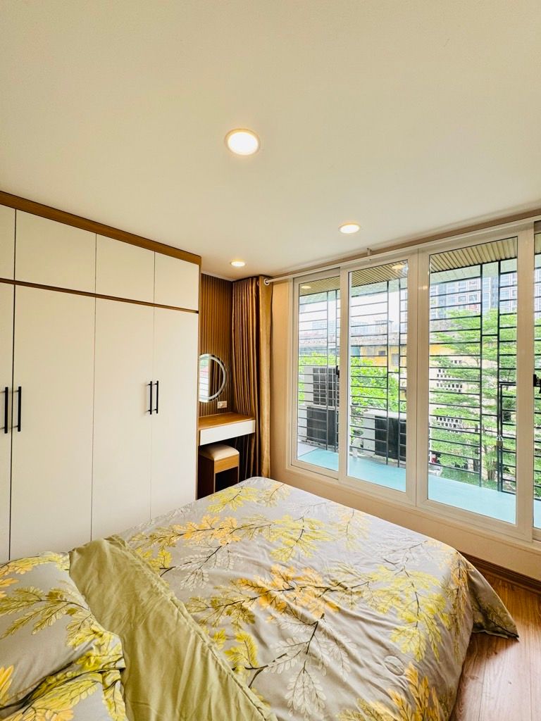 Bán nhà Phố 8/3 - diện tích 50m2 1 tầng - Nhà đẹp, sáng, đầy đủ nội thất - giá 3,3 tỷ