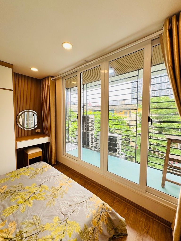 Bán nhà Phố 8/3 - diện tích 50m2 1 tầng - Nhà đẹp, sáng, đầy đủ nội thất - giá 3,3 tỷ