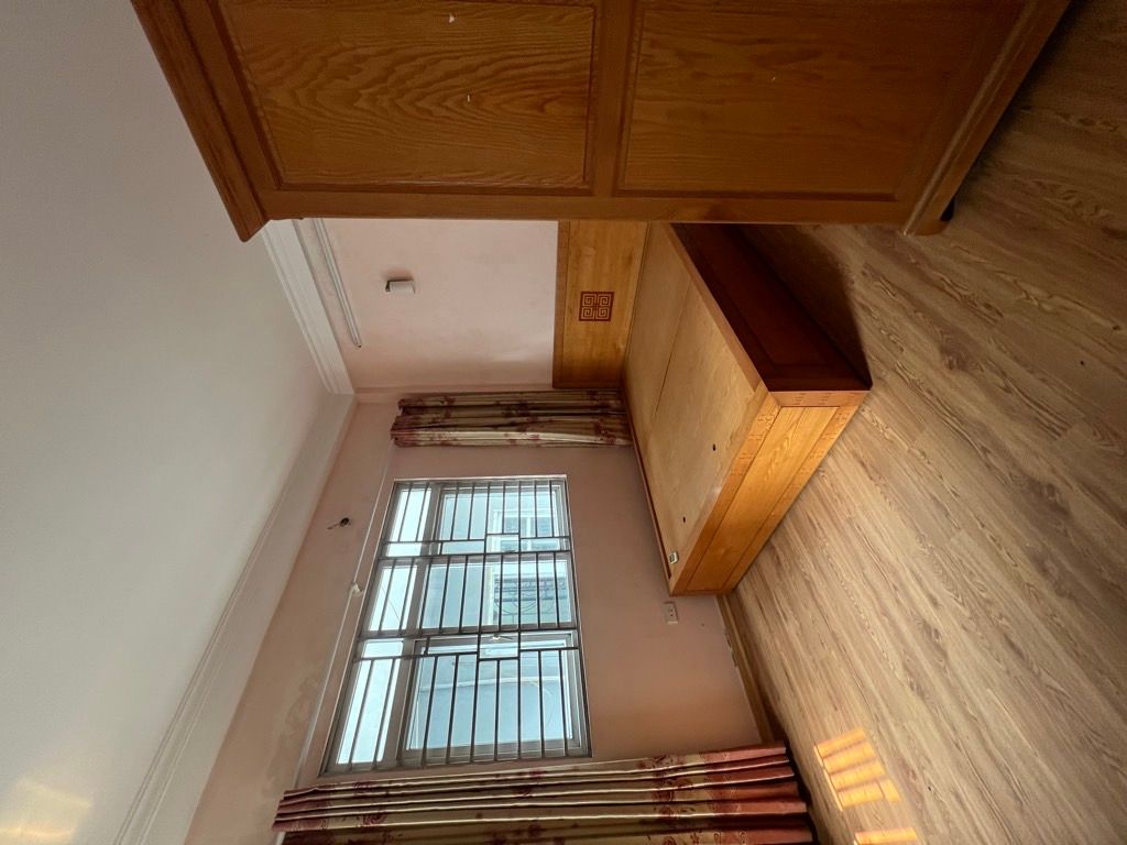 Bán nhà Khâm Thiên - diện tích 51m2 5 tầng - Lõi Đống Đa - giá 1,36 tỷ