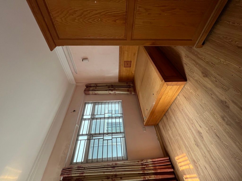 Bán nhà Khâm Thiên - diện tích 51m2 5 tầng - Lõi Đống Đa - giá 1,36 tỷ