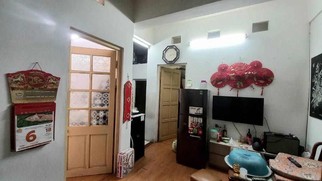 Bán nhà Chùa Láng - diện tích 48m2 1 tầng - Lô góc - giá 4,56 tỷ