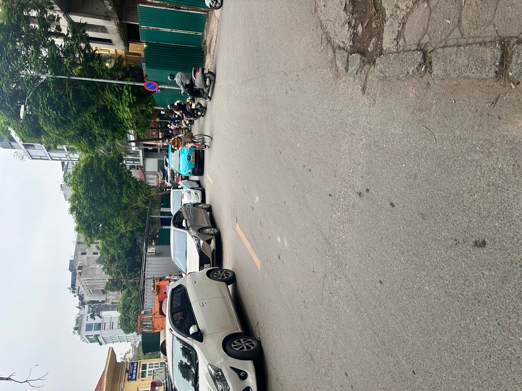 Bán nhà Chợ Khâm Thiên - diện tích 21.1m2 4 tầng - Nhà đẹp hiếm có - giá 4.75 tỷ