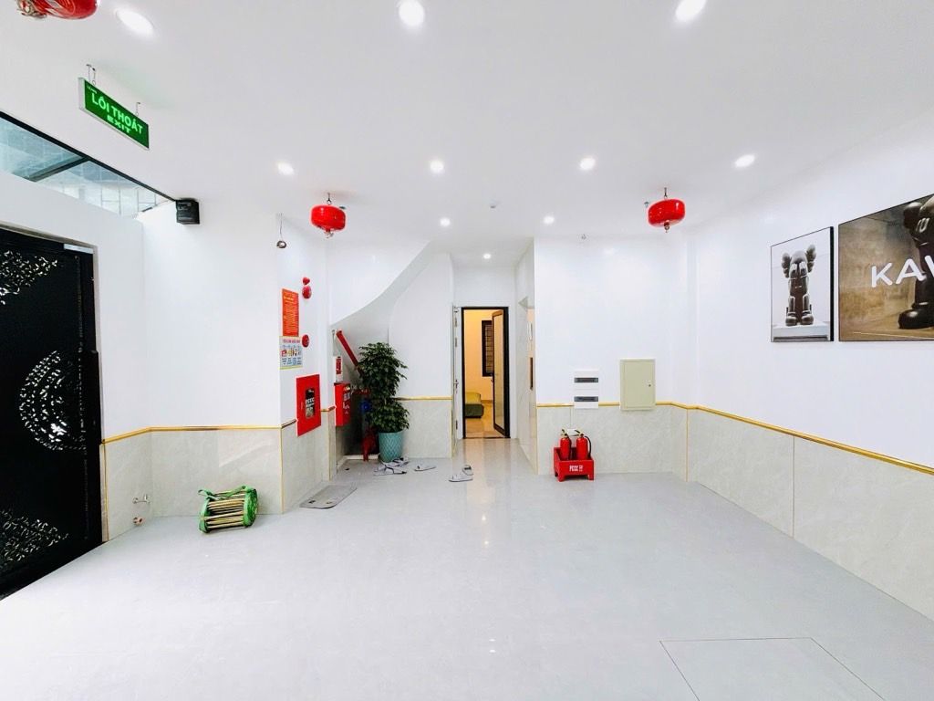 Bán nhà Tam Trinh - diện tích 57m2 6 tầng - Thang máy, 9 phòng full đồ - giá 13,5 tỷ