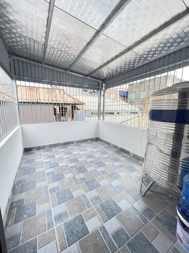 Bán nhà Văn Chương - diện tích 27,3m2 5 tầng - Lô góc, ô tô sát nhà - giá 8 tỷ