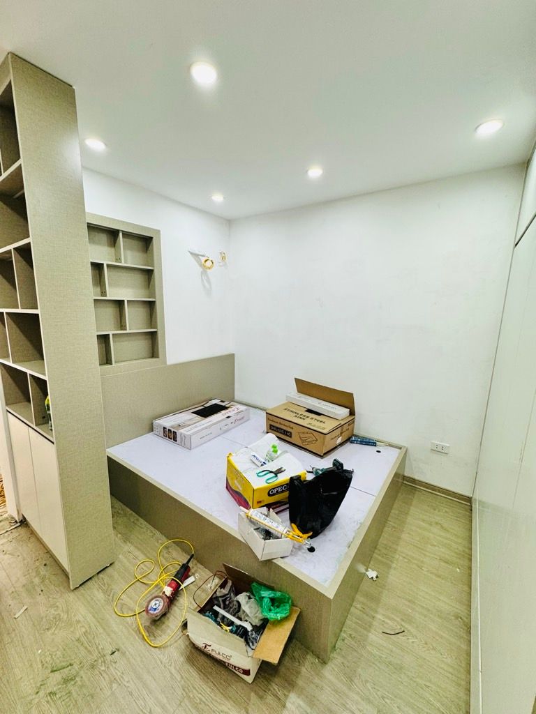 Bán nhà Phố 8-3 - diện tích 19,2m2 1 tầng - Căn hộ tập thể hiếm có - giá 3,48 tỷ