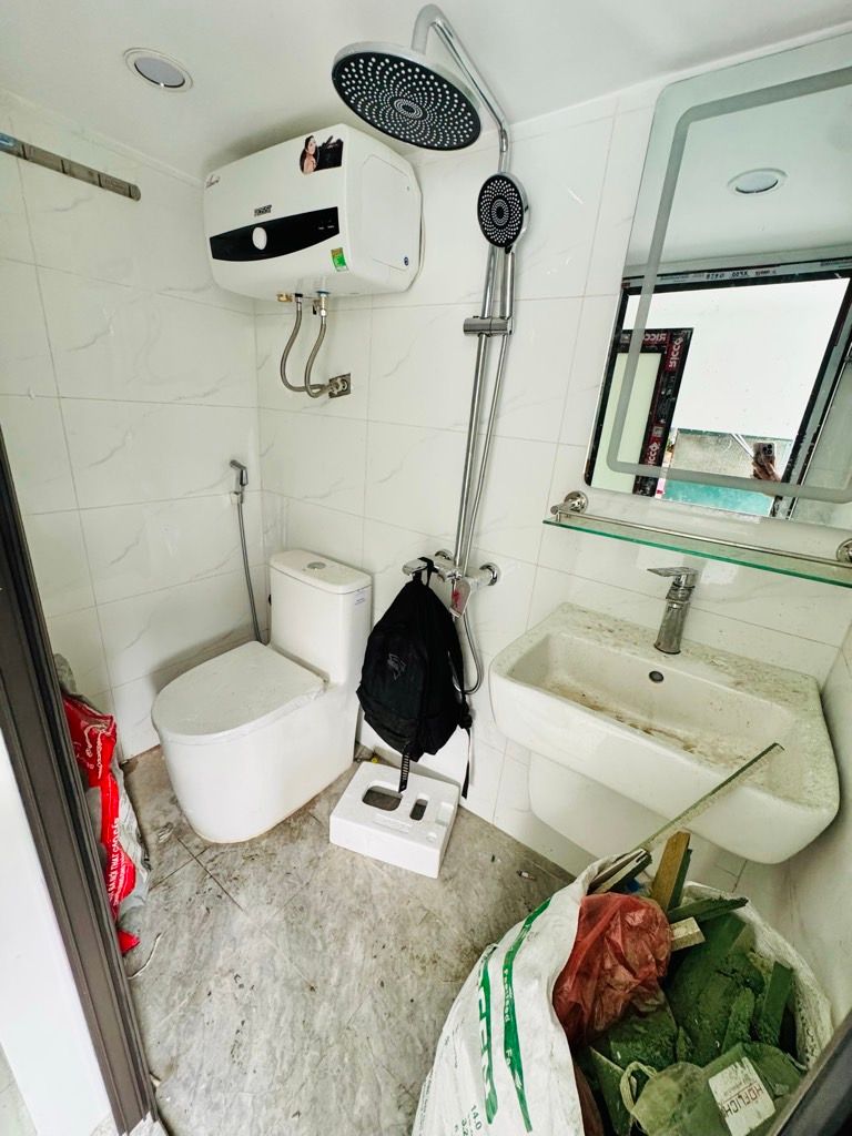 Bán nhà Phố 8-3 - diện tích 19,2m2 1 tầng - Căn hộ tập thể hiếm có - giá 3,48 tỷ