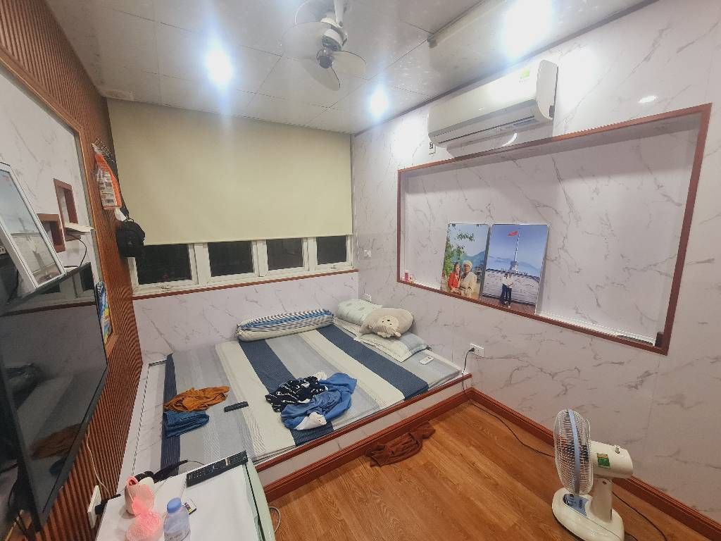 Bán nhà Vĩnh Hồ - diện tích 18,6m2 4 tầng - Ô tô tránh 15m - giá 5,5 tỷ