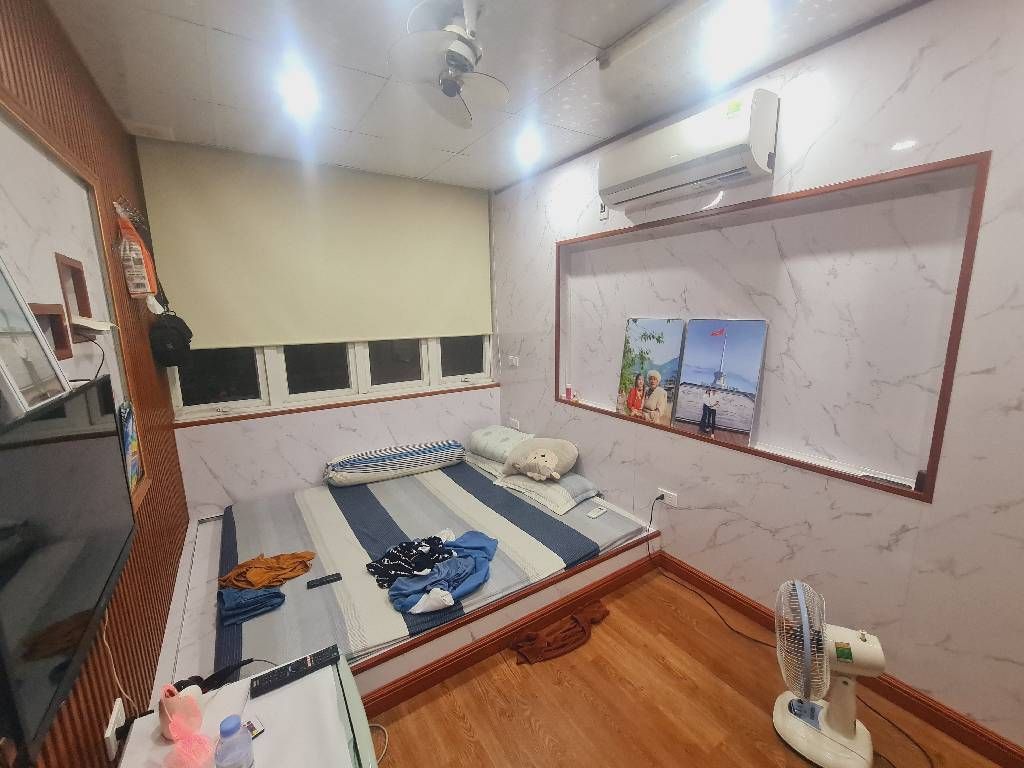 Bán nhà Vĩnh Hồ - diện tích 18,6m2 4 tầng - Ô tô tránh 15m - giá 5,5 tỷ