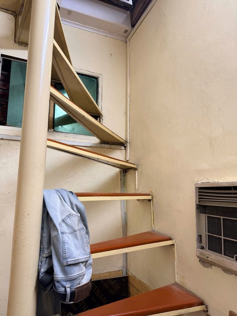 Bán nhà Minh Khai - diện tích 23m2 3 tầng - Ngõ ô tô tránh - giá 4,7 tỷ