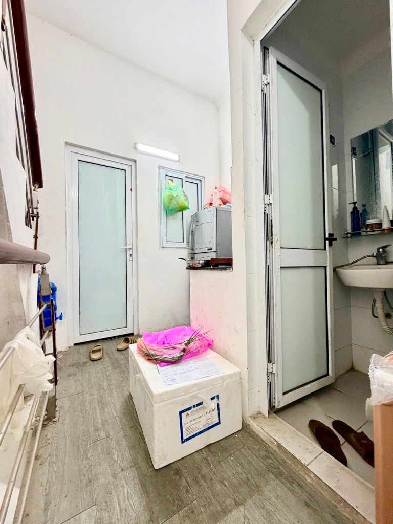 Bán nhà Phố Vọng - diện tích 17.6m2 6 tầng - Siêu phẩm phân lô, dòng tiền 15 triệu/tháng - giá 6,9 tỷ