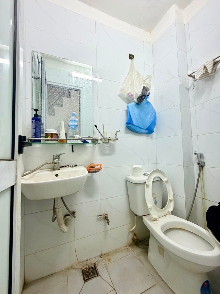 Bán nhà Phố Vọng - diện tích 17.6m2 6 tầng - Siêu phẩm phân lô, dòng tiền 15 triệu/tháng - giá 6,9 tỷ