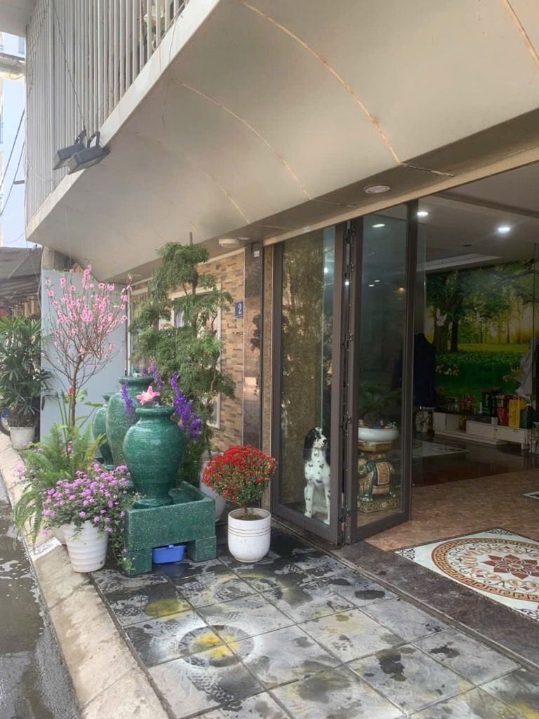 Bán nhà Nguyễn Khoái - diện tích 92m2 2 tầng - Ô TÔ TRÁNH - giá 17 tỷ