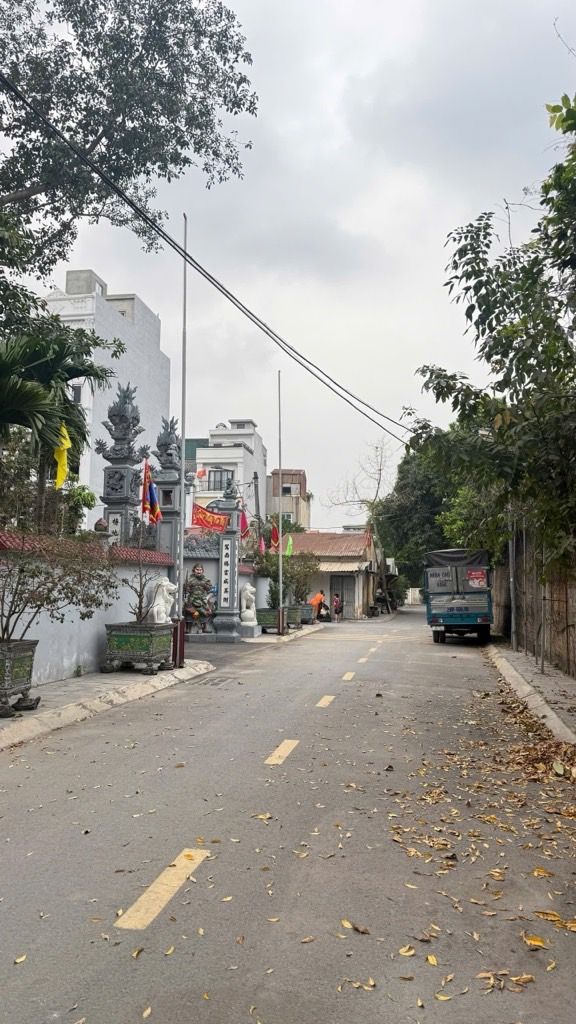 Bán nhà Nguyễn Khoái - diện tích 92m2 2 tầng - Ô TÔ TRÁNH - giá 17 tỷ