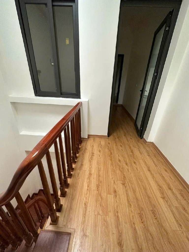 Bán nhà Thanh Lân - diện tích 34m2 5 tầng - Ô tô tránh - giá 7,8 tỷ