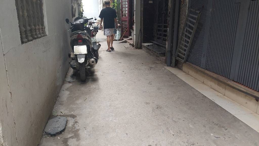 Bán nhà Thanh Lân - diện tích 34m2 5 tầng - Ô tô tránh - giá 7,8 tỷ