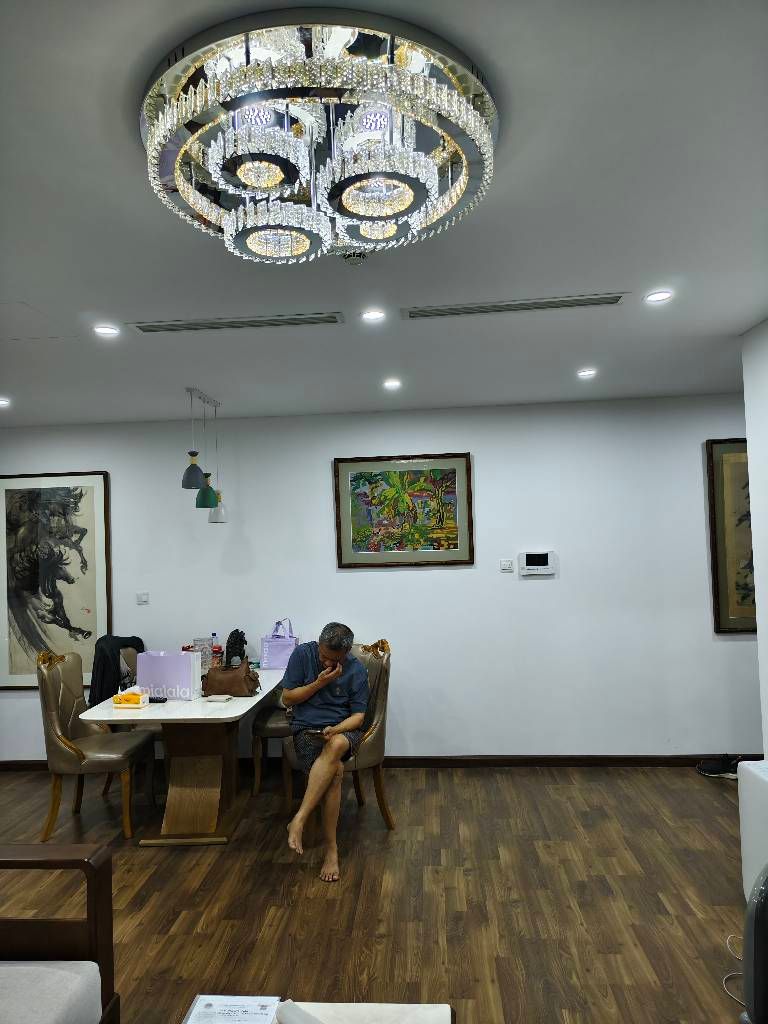 Bán nhà Hào Nam - diện tích 84.2m2 1 tầng - Chung cư VIP - giá 14,8 tỷ