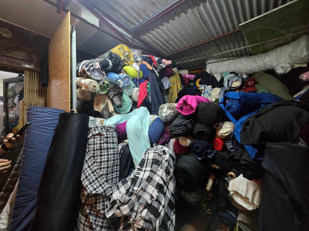 Bán nhà C1 Tập thể Khuất Duy Tiến - diện tích 33.3m2 1 tầng - 2 mặt tiền ô tô tránh - giá 12,5 tỷ