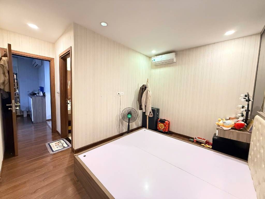 Bán nhà Kim Giang - diện tích 67m2 1 tầng - Chung cư cao cấp - giá 6,9 tỷ