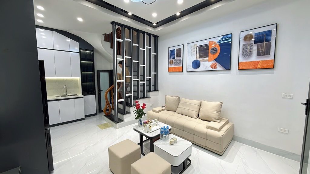 Bán nhà ngõ Văn Hương - diện tích 25,2m2 5 tầng - Nhà đẹp hiếm có - giá 7,75 tỷ