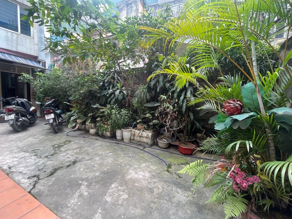 Bán nhà Minh Khai - diện tích 27.4m2 1 tầng - Lô góc - giá 5,9 tỷ