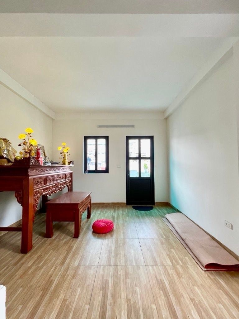 Bán nhà Trương Định - diện tích 30m2 6 tầng - Lô góc, ô tô đỗ cửa - giá 12,4 tỷ