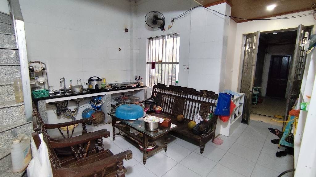 Bán nhà Ngọc Hồi - diện tích 40.4m2 1 tầng - Ô tô đỗ cổng - giá 4 tỷ