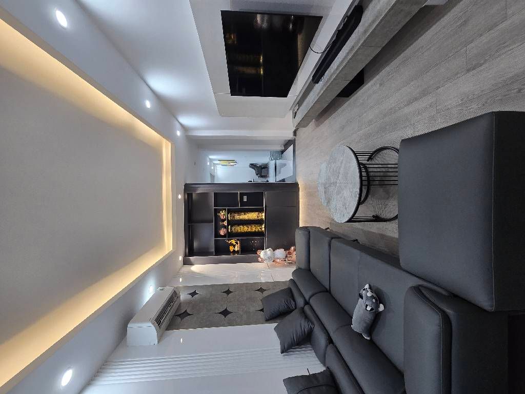 Bán nhà Hoàng Mai - diện tích 39m2 5 tầng - Ô TÔ 7 CHỖ QUA NHÀ - giá 17 tỷ