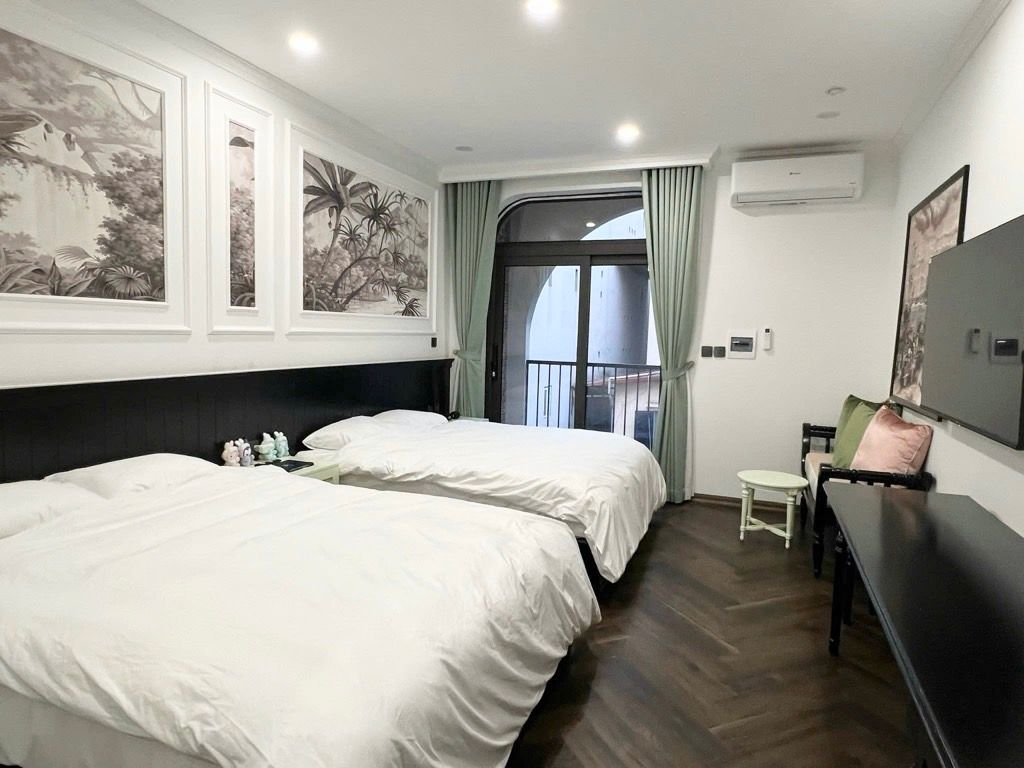 Bán nhà Vương Thừa Vũ - diện tích 44.3m2 5 tầng - thang máy nhập khẩu - giá 15,2 tỷ