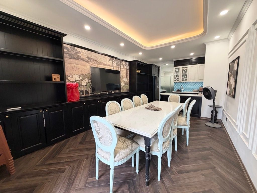 Bán nhà Vương Thừa Vũ - diện tích 44.3m2 5 tầng - thang máy nhập khẩu - giá 15,2 tỷ