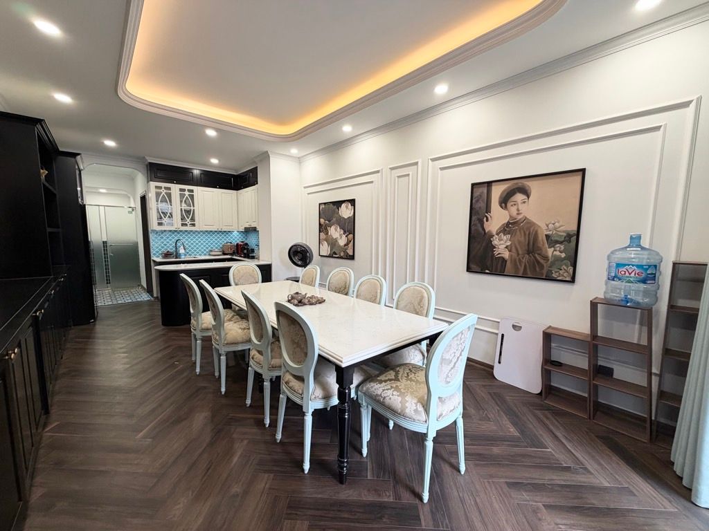 Bán nhà Vương Thừa Vũ - diện tích 44.3m2 5 tầng - thang máy nhập khẩu - giá 15,2 tỷ