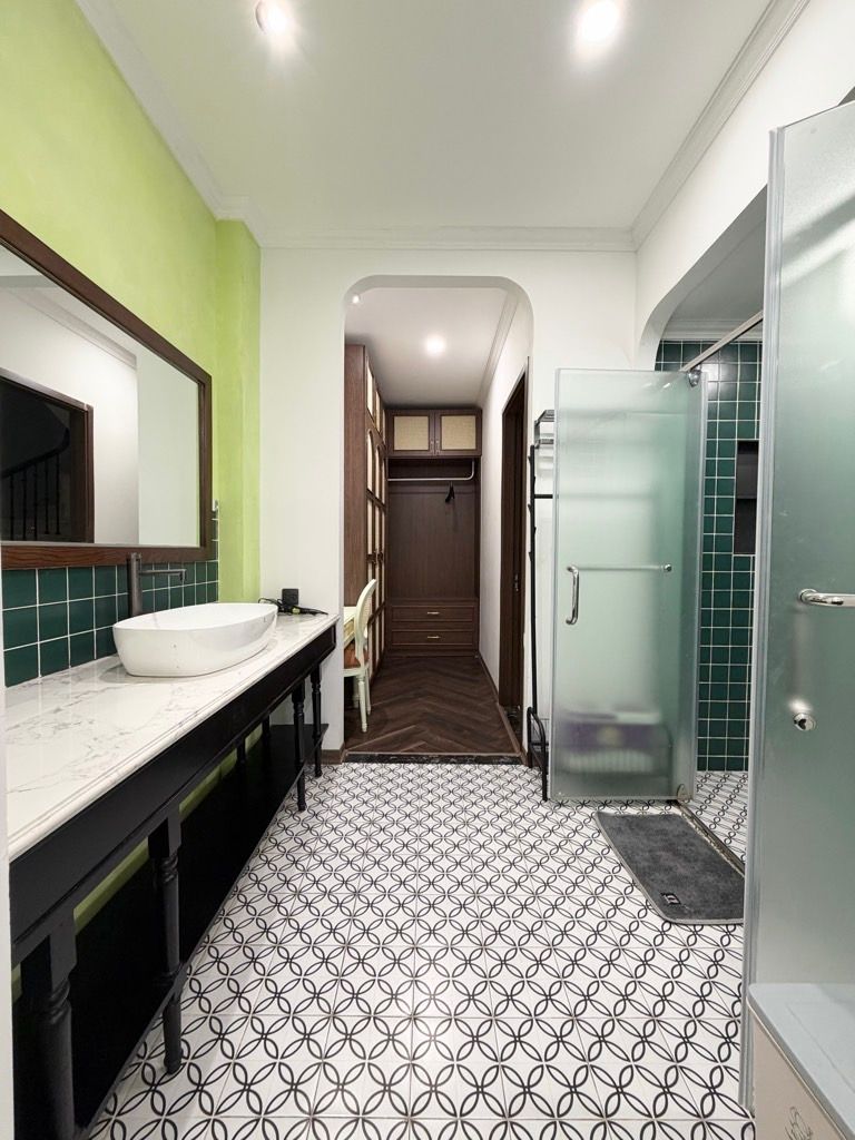 Bán nhà Vương Thừa Vũ - diện tích 44.3m2 5 tầng - thang máy nhập khẩu - giá 15,2 tỷ