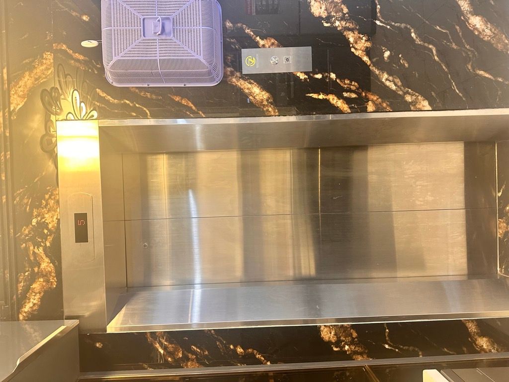 Bán nhà Vũ Tông Phan - diện tích 33m2 6 tầng - Ô TÔ LÙI CỔNG - giá 10,9 tỷ