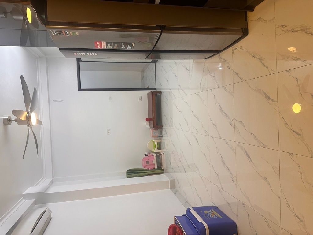 Bán nhà Vũ Tông Phan - diện tích 33m2 6 tầng - Ô TÔ LÙI CỔNG - giá 10,9 tỷ