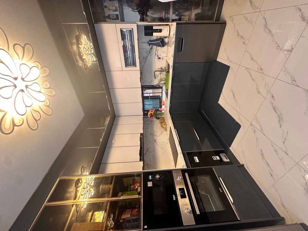 Bán nhà Vũ Tông Phan - diện tích 33m2 6 tầng - Ô TÔ LÙI CỔNG - giá 10,9 tỷ