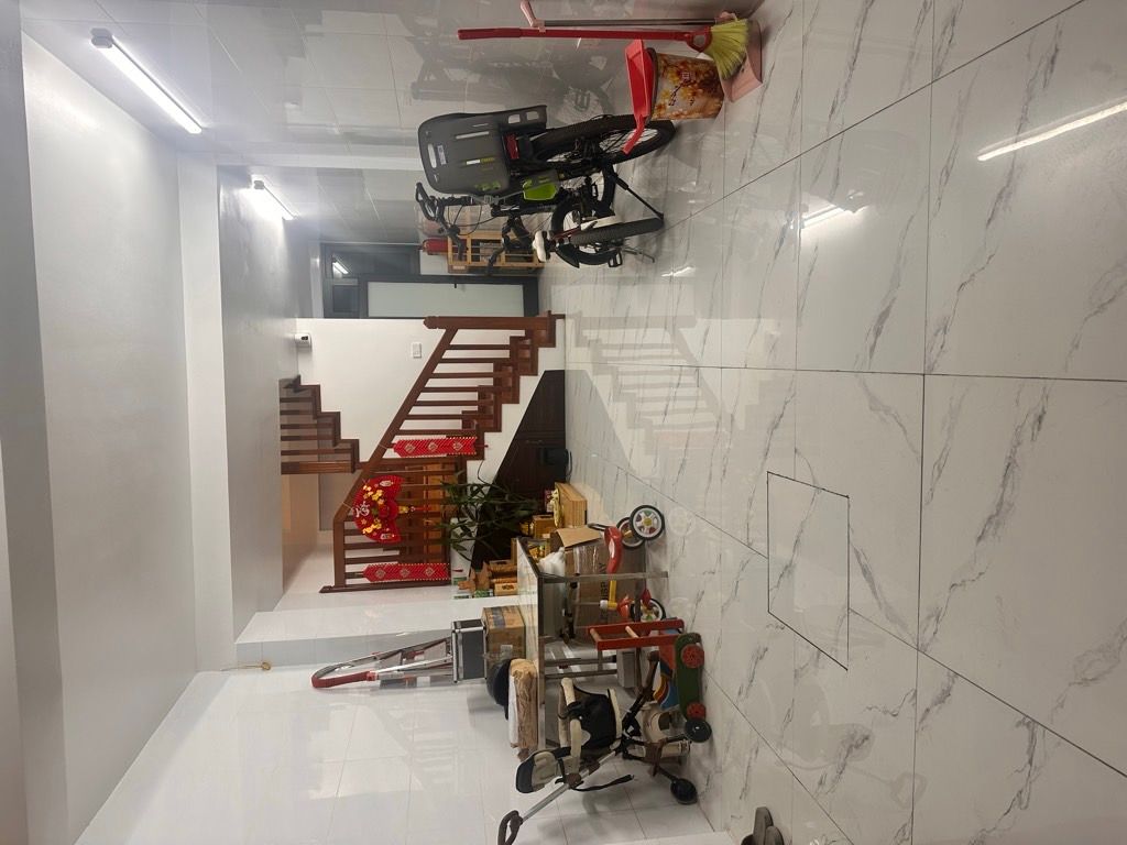 Bán nhà Vũ Tông Phan - diện tích 33m2 6 tầng - Ô TÔ LÙI CỔNG - giá 10,9 tỷ