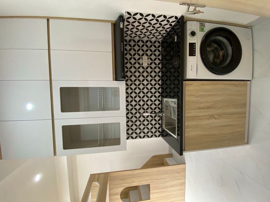 Bán nhà Đường Láng - diện tích 67m2 8 tầng - Nhà đẹp về vận hành ngay - giá 24 tỷ