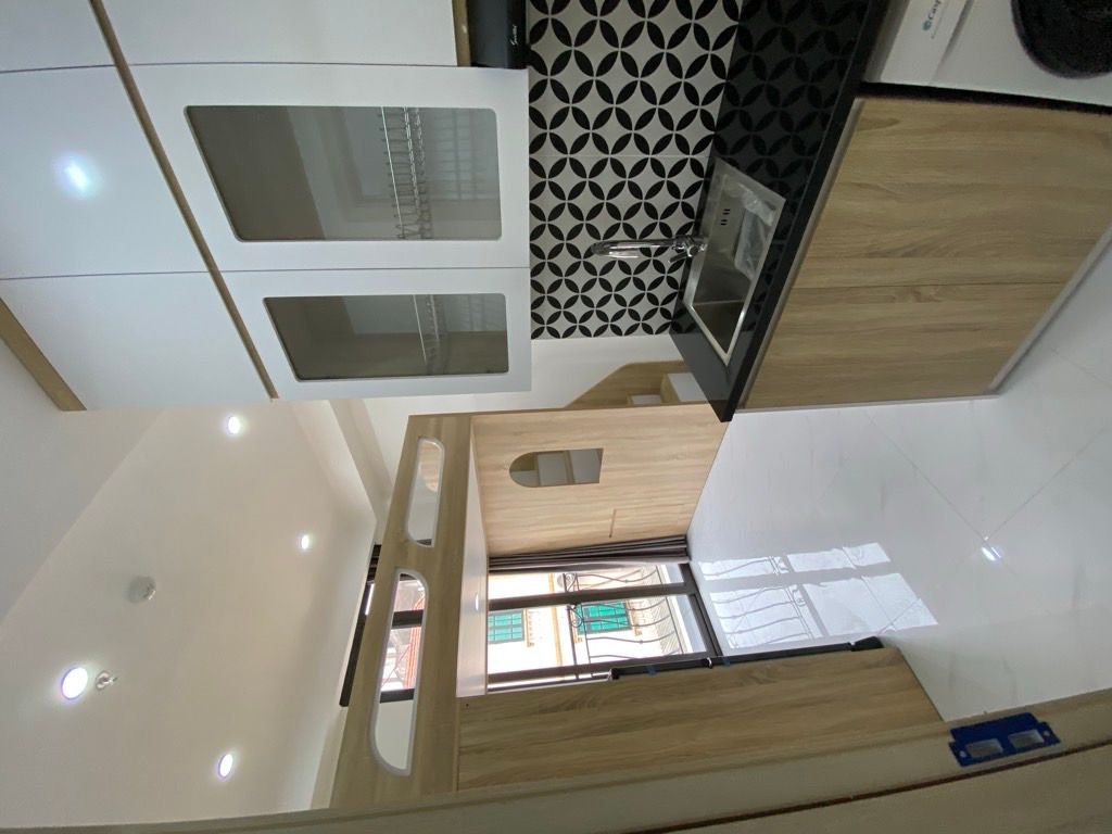 Bán nhà Đường Láng - diện tích 67m2 8 tầng - Nhà đẹp về vận hành ngay - giá 24 tỷ