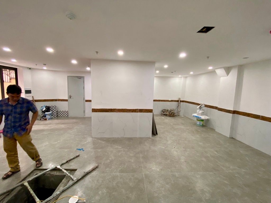 Bán nhà Đường Láng - diện tích 67m2 8 tầng - Nhà đẹp về vận hành ngay - giá 24 tỷ