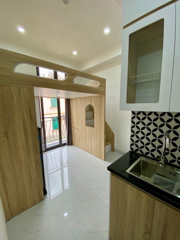 Bán nhà Đường Láng - diện tích 67m2 8 tầng - Nhà đẹp về vận hành ngay - giá 24 tỷ