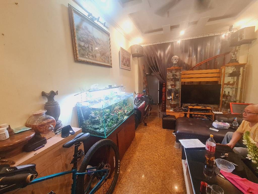 Bán nhà Chợ Khâm Thiên - diện tích 36.3m2 5 tầng - Nhà đẹp, thiết kế hợp lý - giá 10,5 tỷ