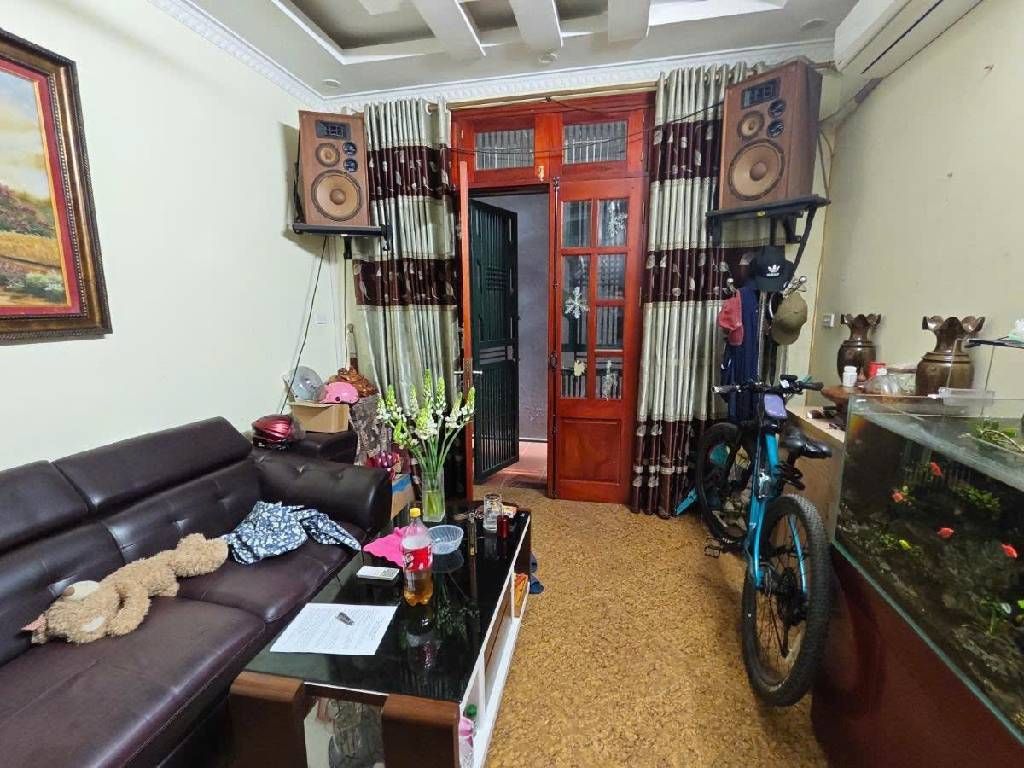 Bán nhà Chợ Khâm Thiên - diện tích 36.3m2 5 tầng - Nhà đẹp, thiết kế hợp lý - giá 10,5 tỷ