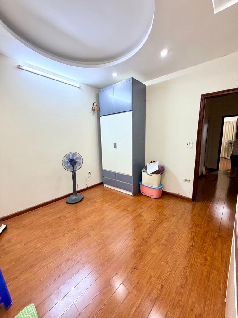 Bán nhà Kim Ngưu - diện tích 45m2 5 tầng - lô góc 3 mặt thoáng - giá 12,5 tỷ