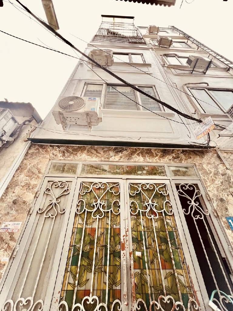 Bán nhà Lĩnh Nam - diện tích 35.6m2 6 tầng - ô tô tránh - giá 7,5 tỷ