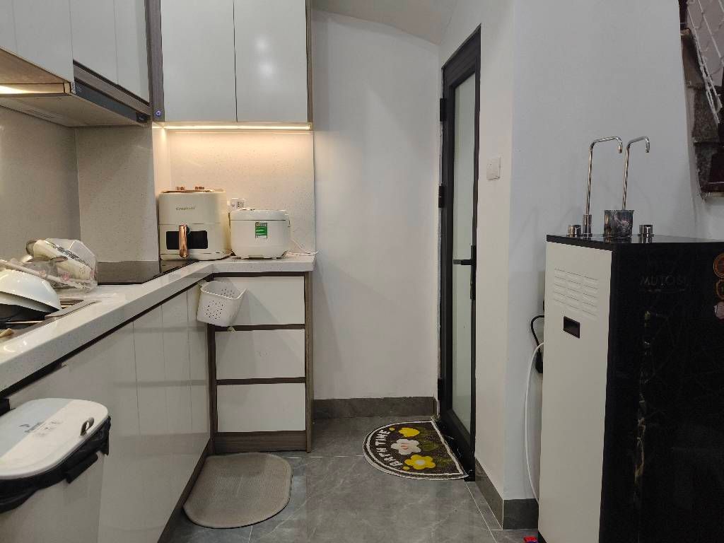 Bán nhà Giải phóng - diện tích 30m2 5 tầng - ô tô đỗ cổng - giá 8,2 tỷ