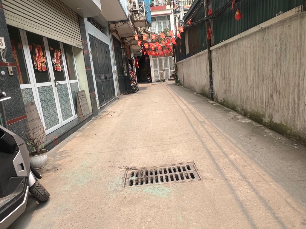 Bán nhà Đại Đồng - diện tích 30m2 3 tầng - ô tô đỗ cửa - giá 6,3 tỷ