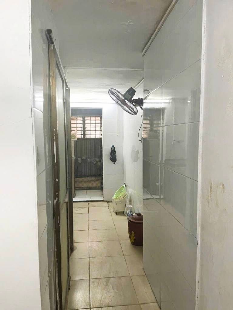 Bán nhà Trại Găng - diện tích 15,5m2 2 tầng - Lô góc - giá 3,3 tỷ